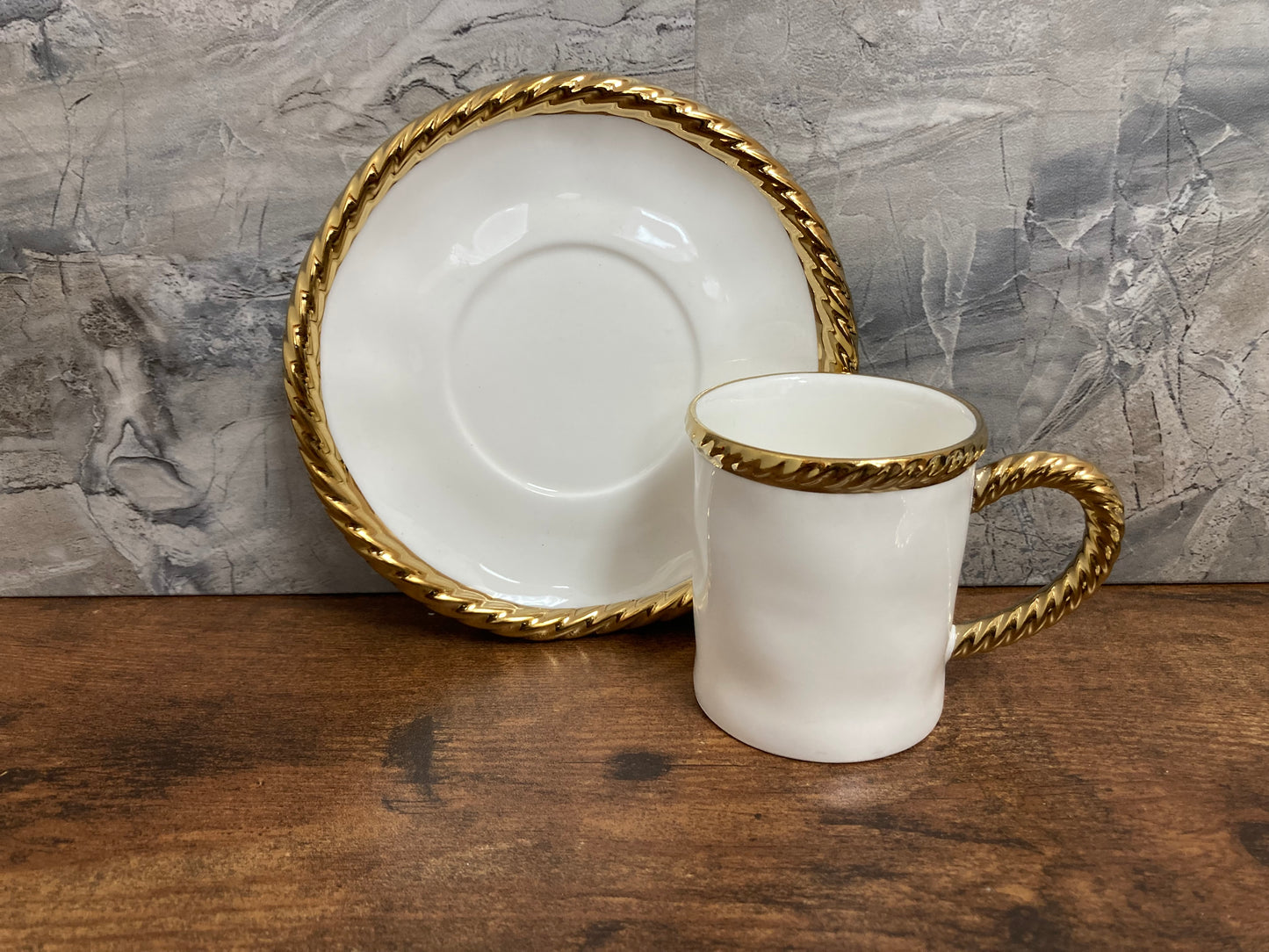 Ceramic Gold Rim Coffee cup and saucer set .Home Decor Set of 6 Cups and Saucers.