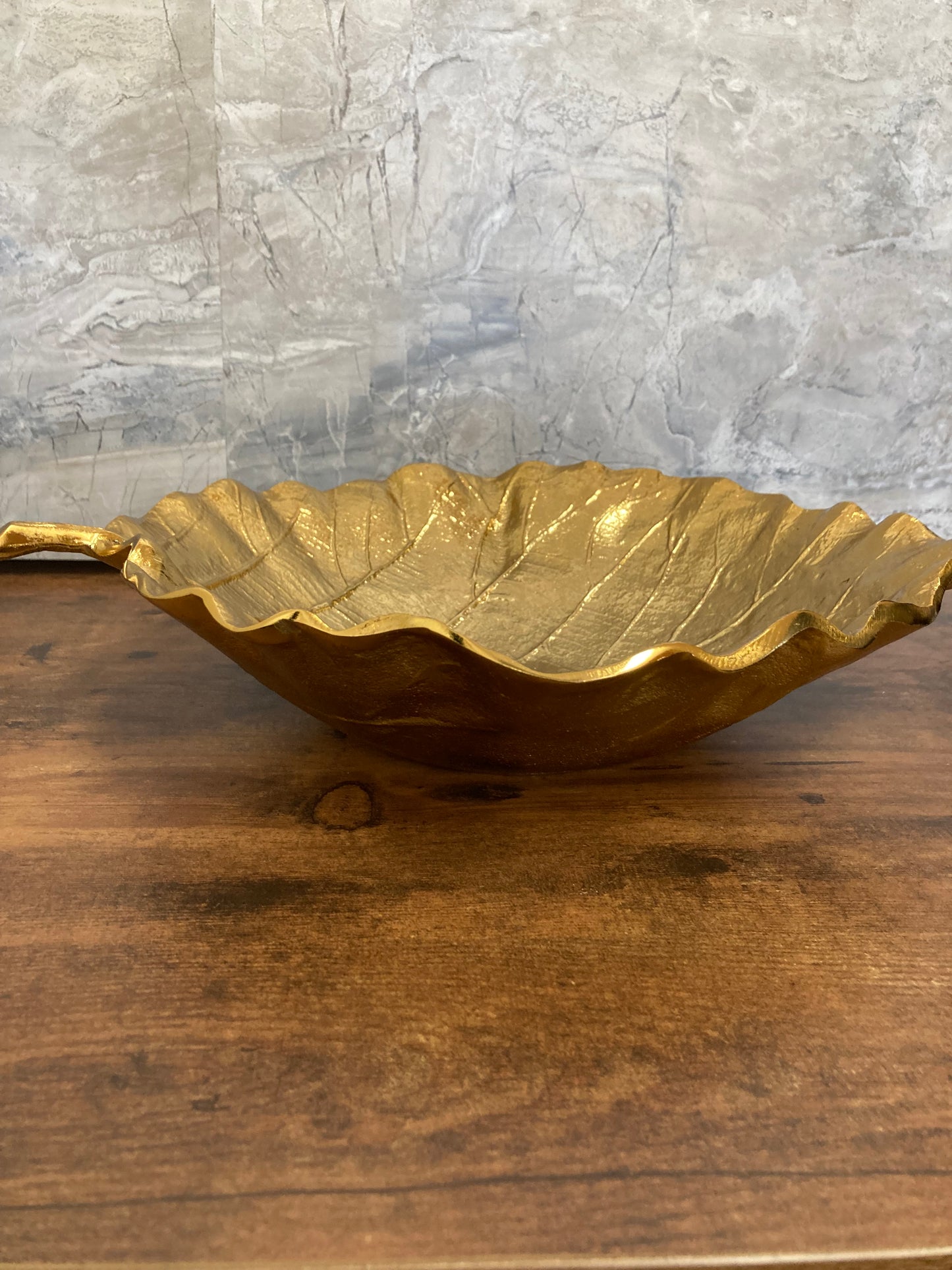 Leaf Metal Bowl Platter Gold / Silver color ,Serving Dish .Modern and unique shape home decor.