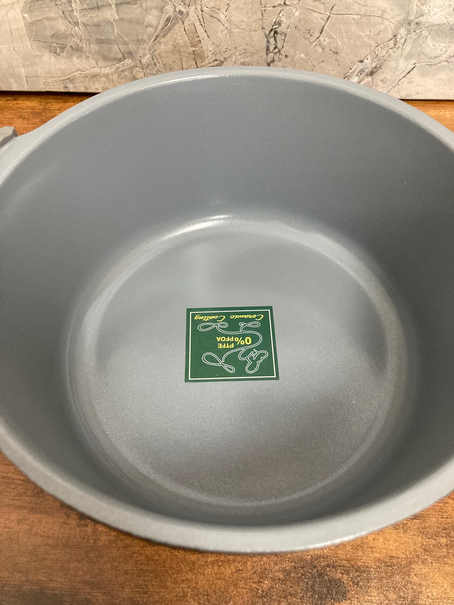 Black Cooking Pot 20 cm( approx 3QT) Cast Aluminum Stock pot ,Non Stick Ceramic Coated 0% PTFE 0% PFOA Kitchen stove oven.