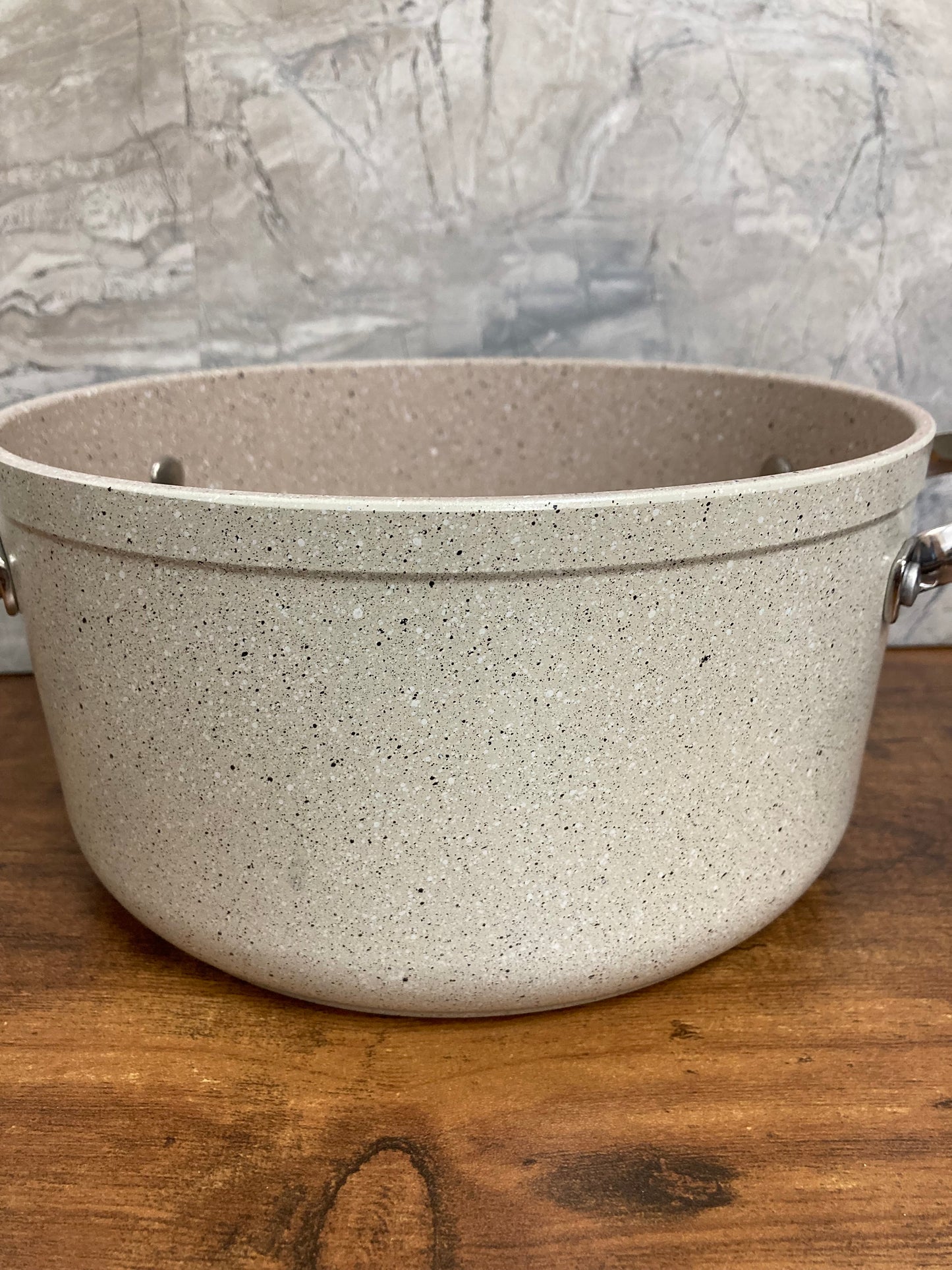 Granite coating Cooking stock Pot Casserole 3 Liters ( approx 3.2 QT) Stock pot ,Non Stick Kitchen stainless steel handles.