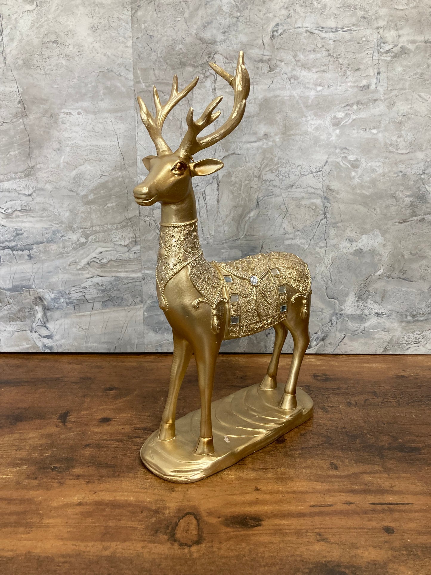 Golden Deer figurine statuette home decor poly-resin Glitter animal.