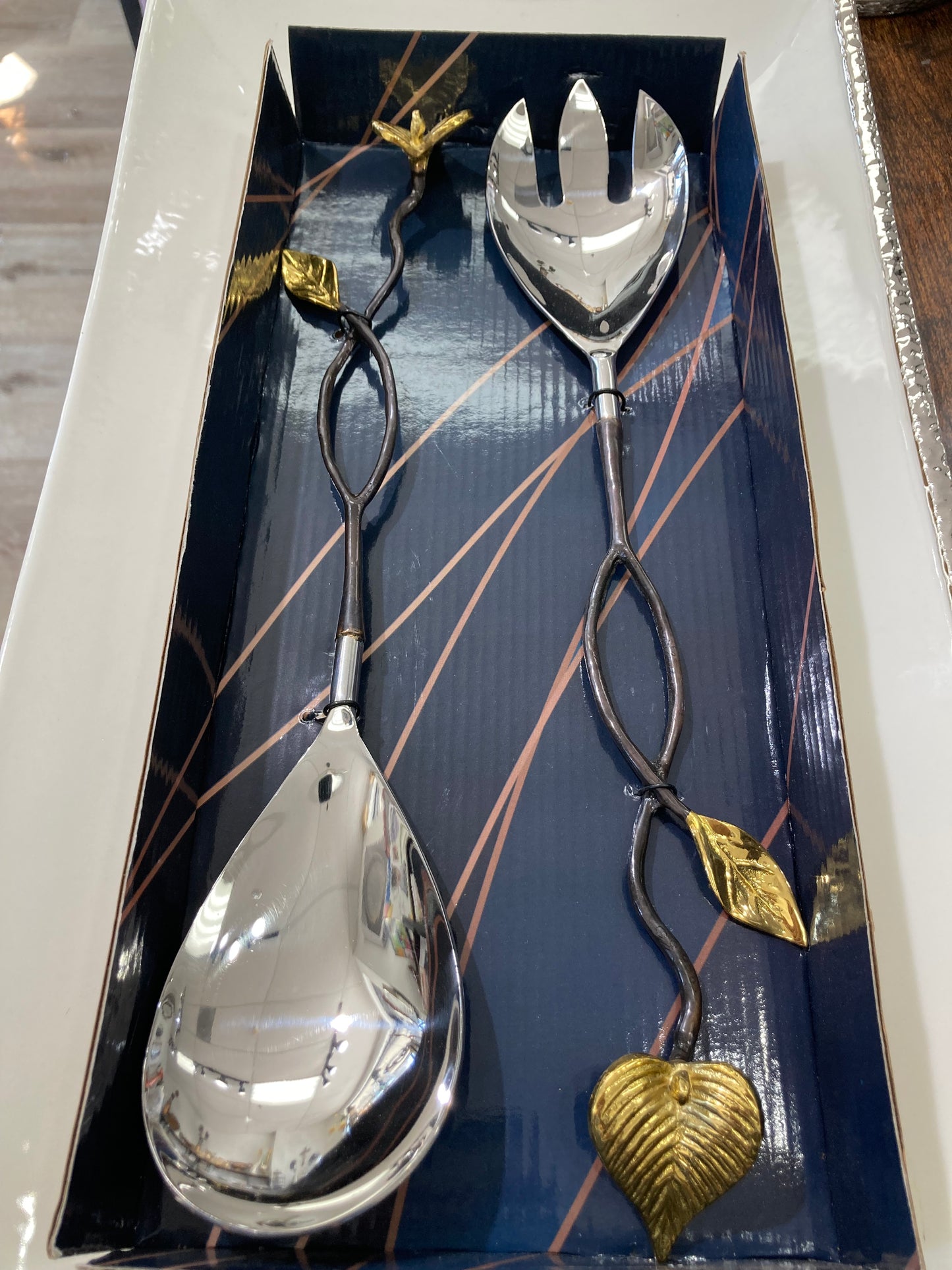 Salad Serving Fork And Spoon Set ,Bright Elegant Stainless Steel with antique look design flower.