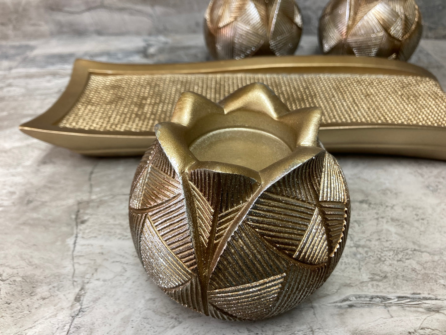 Flower Shape Candle Holder 3 pcs set with Base Poly Resin Modern and stylish