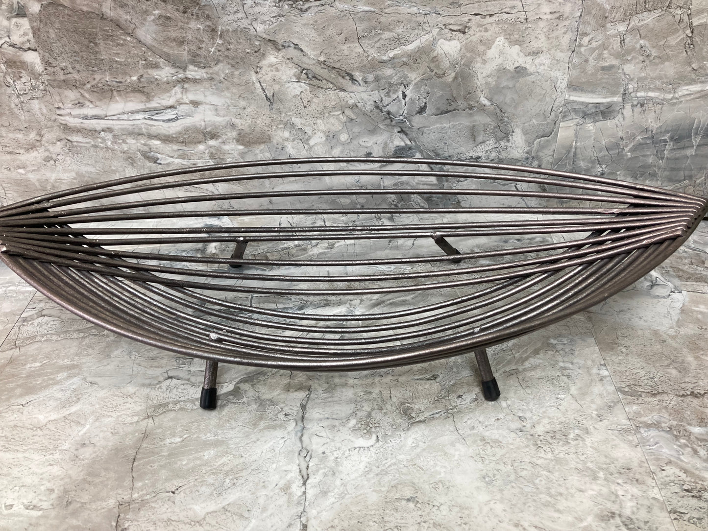 Iron metal Oval Shape Decorative Center pc Fruits Home Decor Stylish.