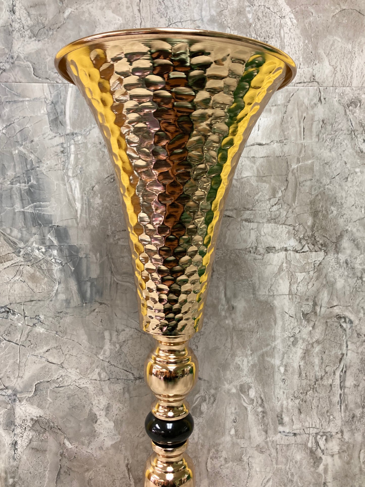 Home Decor Metal Vase ,Gold color ,Hammered Pattern Body.Stylish Modern And Elegant.