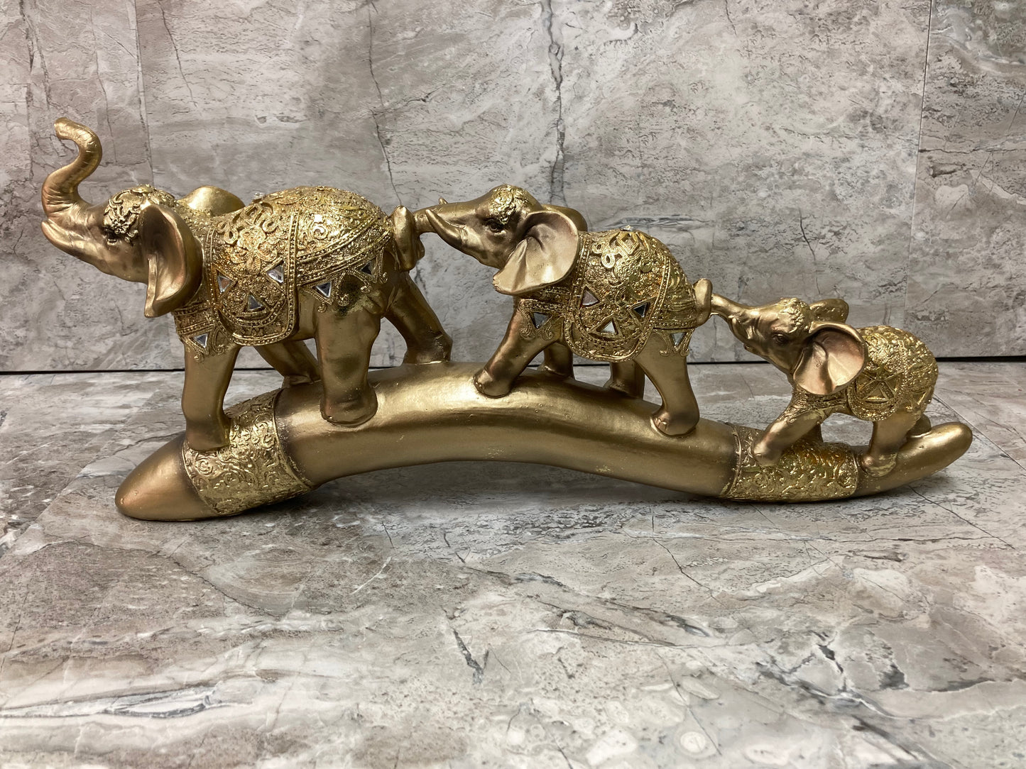 Elegant Statute Family 3 Elephant Figurine Ploy Resin Home Decor.