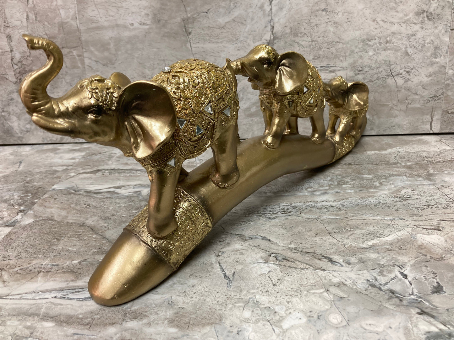 Elegant Statute Family 3 Elephant Figurine Ploy Resin Home Decor.